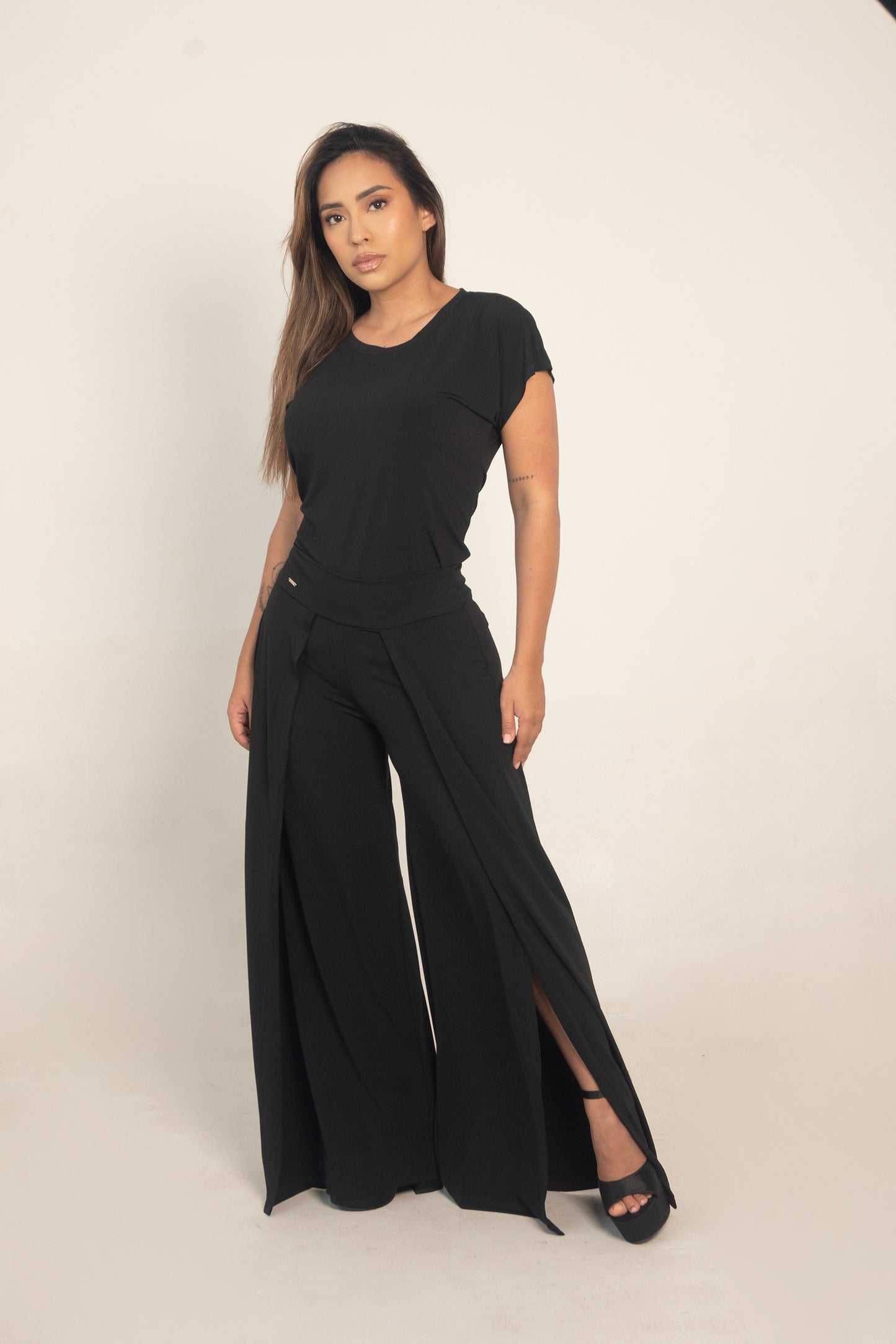 Low Cut Palazzo